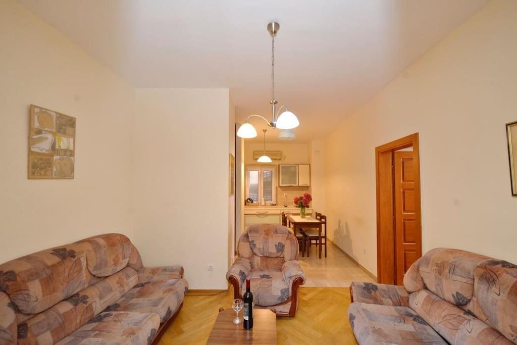 Apartment Cathedral โกตอร์ ภายนอก รูปภาพ