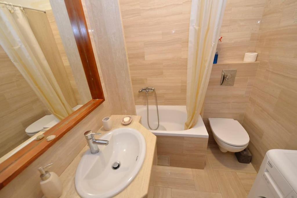 Apartment Cathedral โกตอร์ ภายนอก รูปภาพ